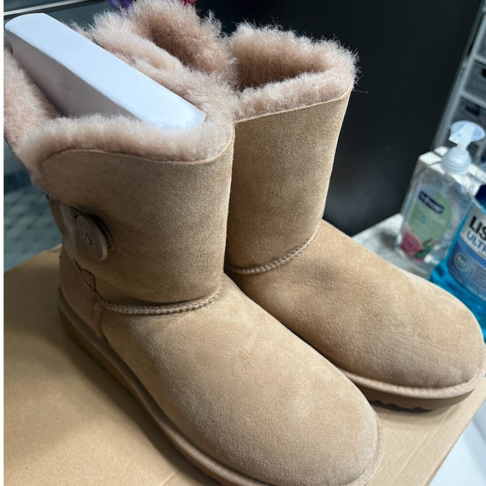 Bailey Button Ii Chestnut Uggs - image 7